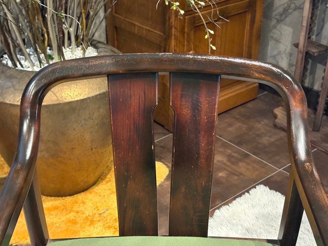 ②karimoku カリモク　アームチェア　ダイニングチェア　ビンテージ　IZ