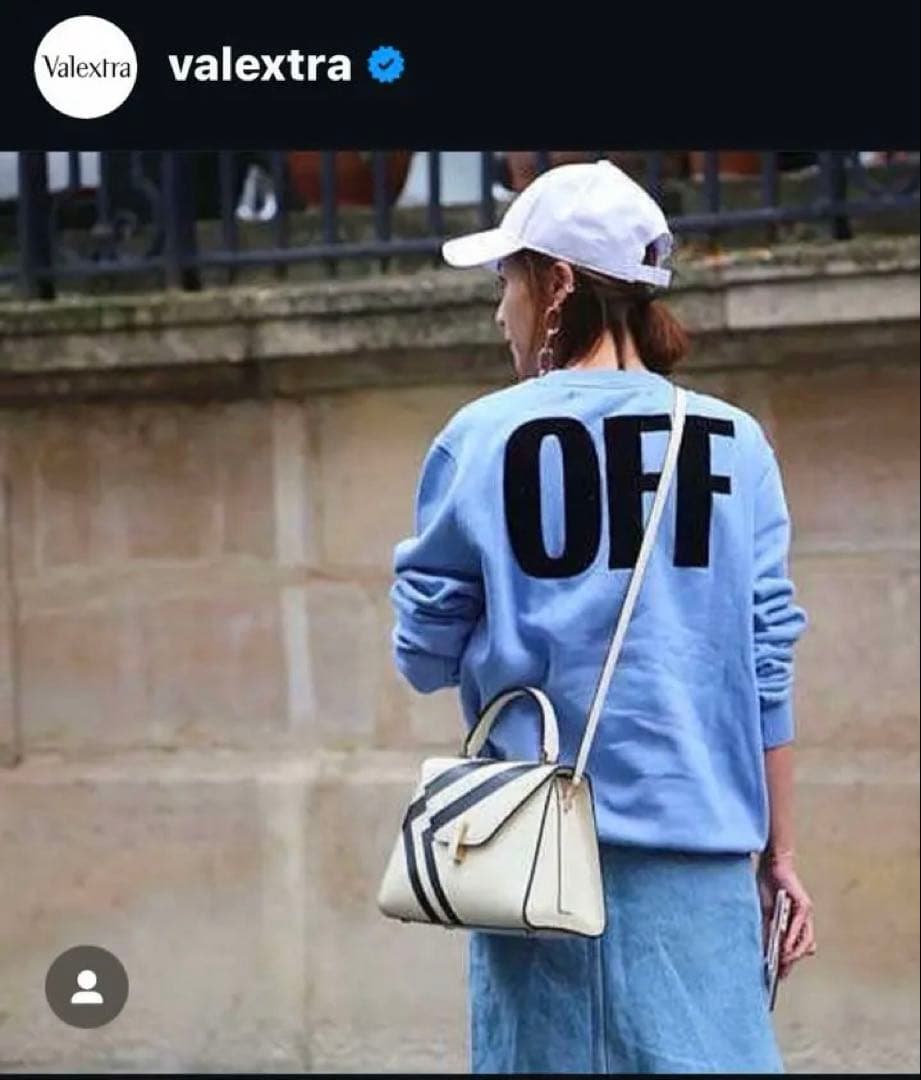 V alextra エレガントなアイボリーとブラックのハンドバッグ - メルカリ