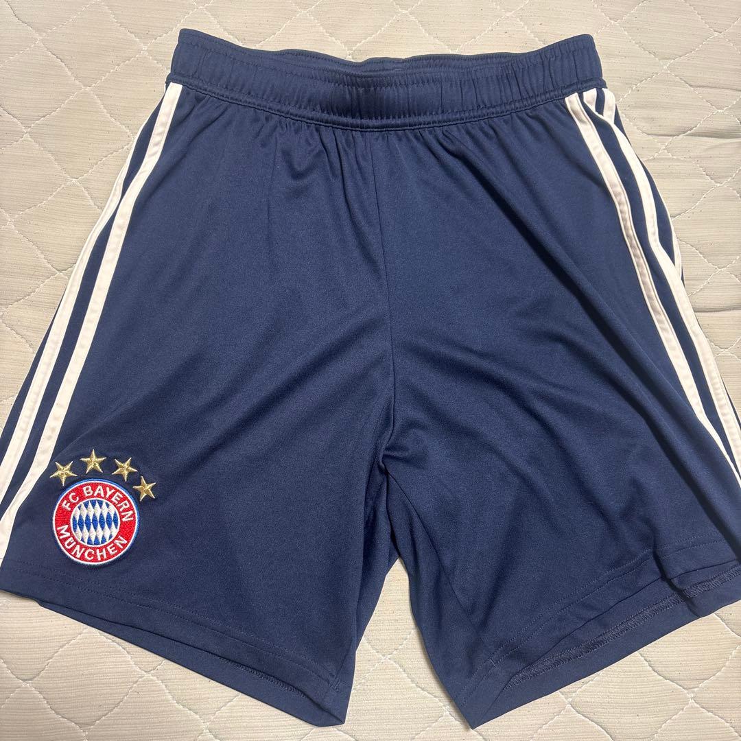 バイエルンミュンヘン アディダス ティロ サッカー ユニフォーム 上下セット価格