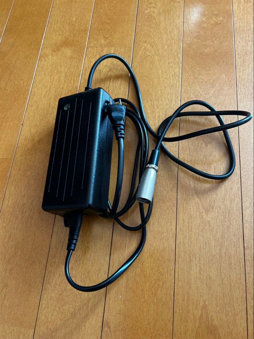 WHILL 電動シルバーカー 白