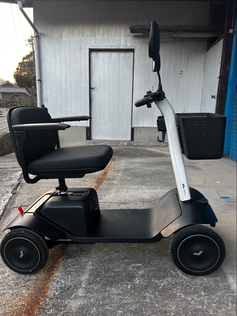 WHILL 電動シルバーカー 白