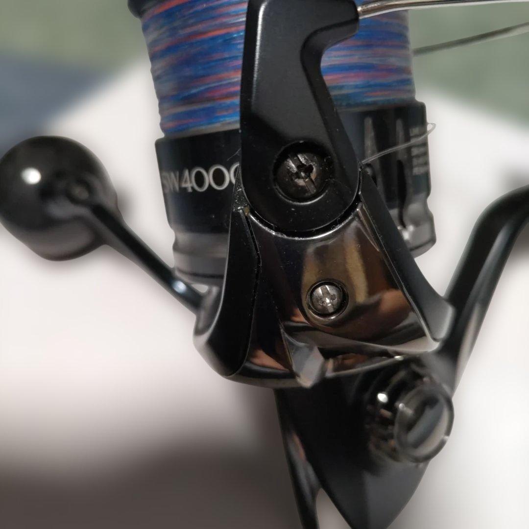 20ストラディックSW4000XG 替えスプール付き