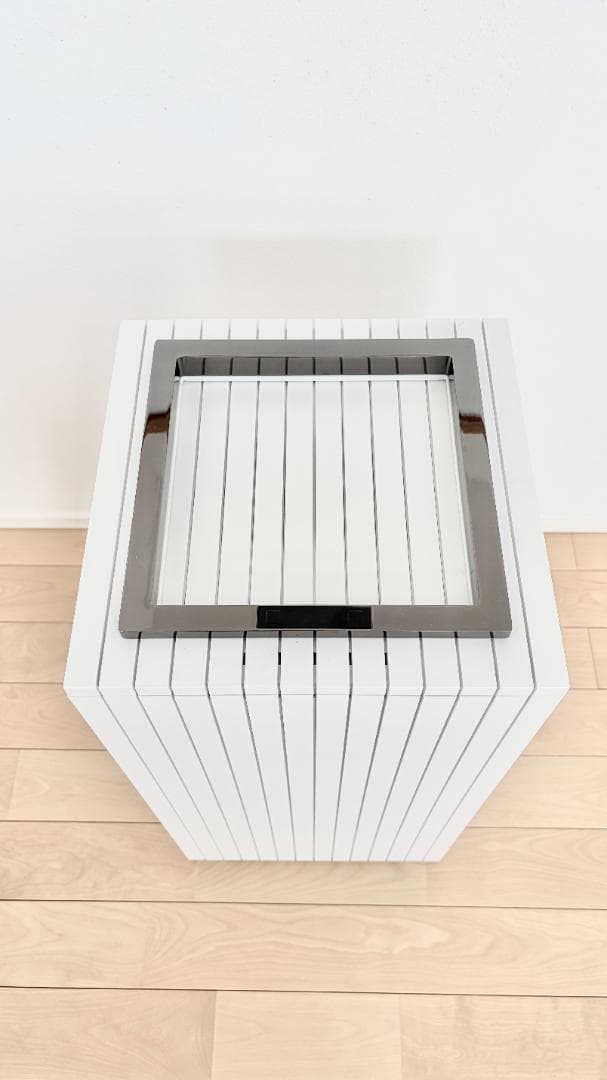 ZitA SQUARE 45L／ホワイト(自動開閉ごみ箱）