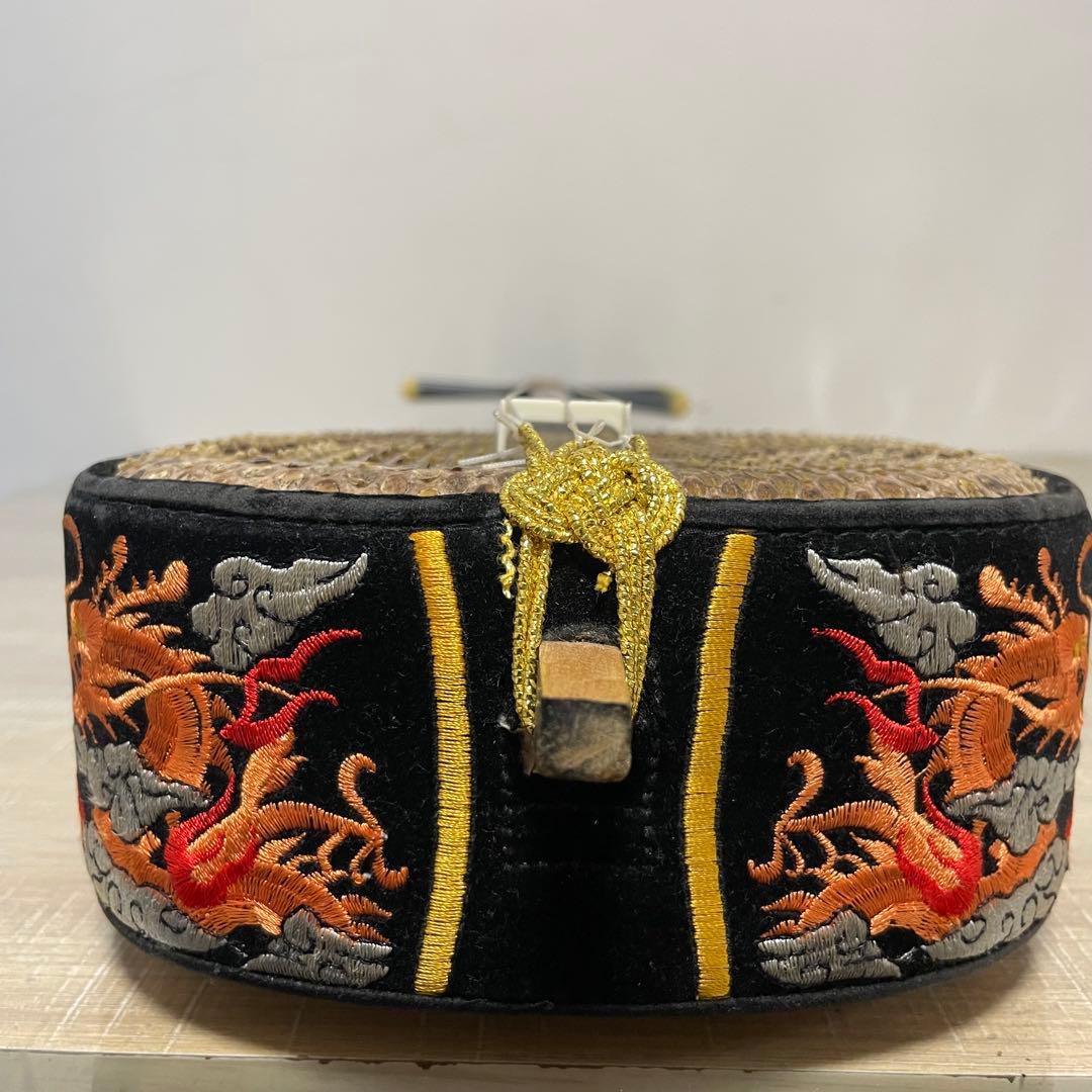 沖縄三線 本蛇皮 三味線 胴巻き 和楽器　★ソフトケース付き★