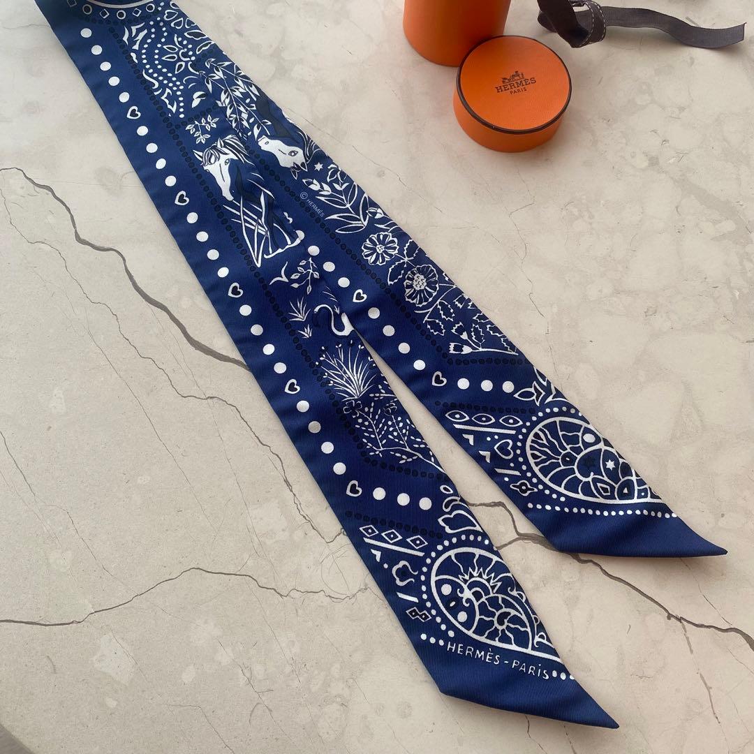 エルメスツイリーバンダナ空と海の間