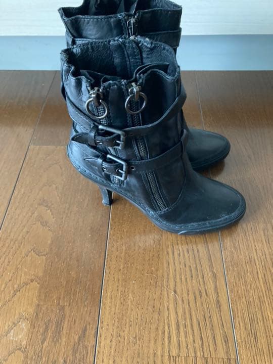 【美品】レディースハーフ　皮ブーツ