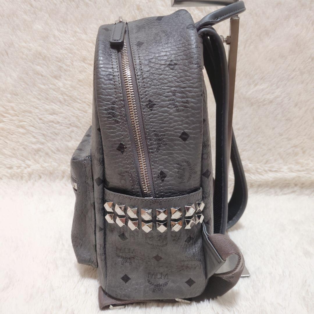 【あ】MCM リュックサック ヴィセトス スタッズ レザー グレー 地雷系
