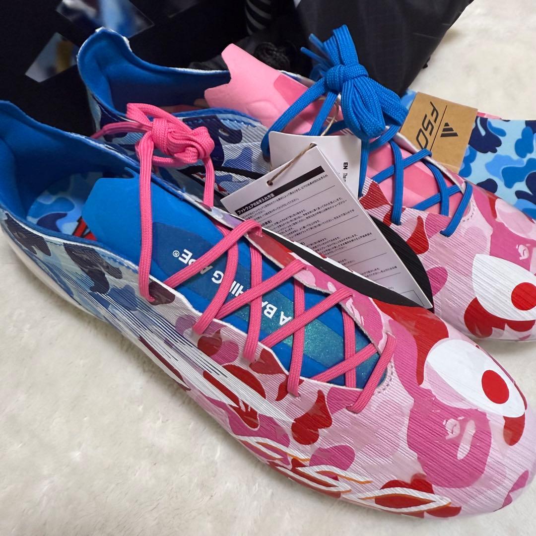 BAPE×アディダスF50 サッカースパイク26.5ピンク/ブルー - メルカリ