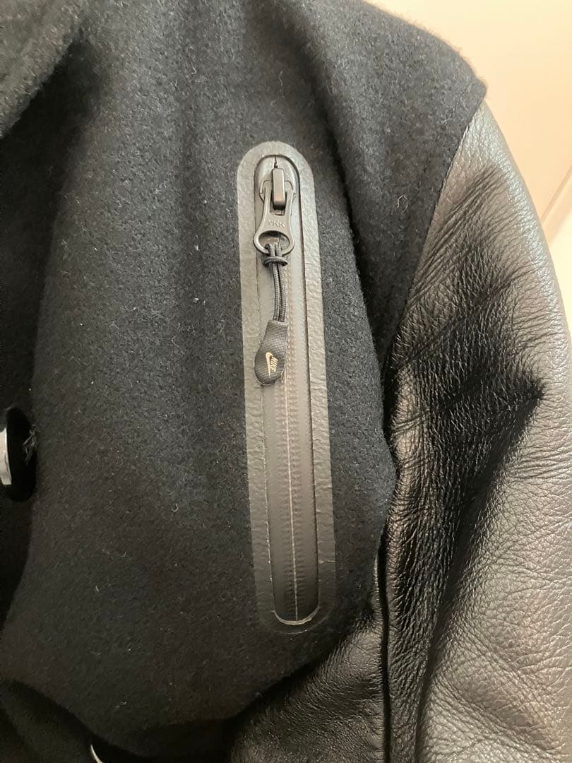 NIKE nsw ジャケット Pコート レザー スタジャン M ブラック