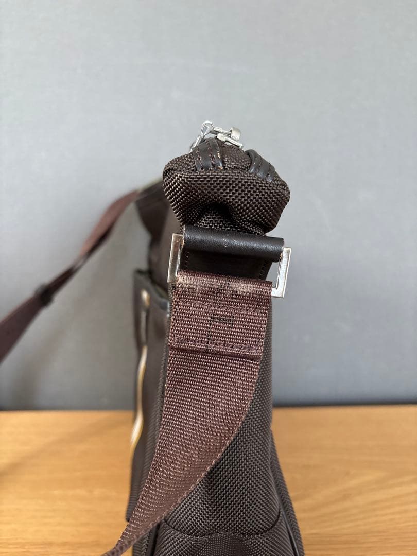 バーバリー ストライプ ロゴ金具 キャンバス ショルダーバッグ