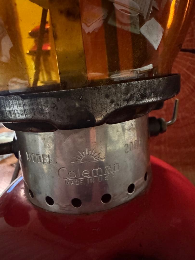 Coleman 200A 赤ランタン