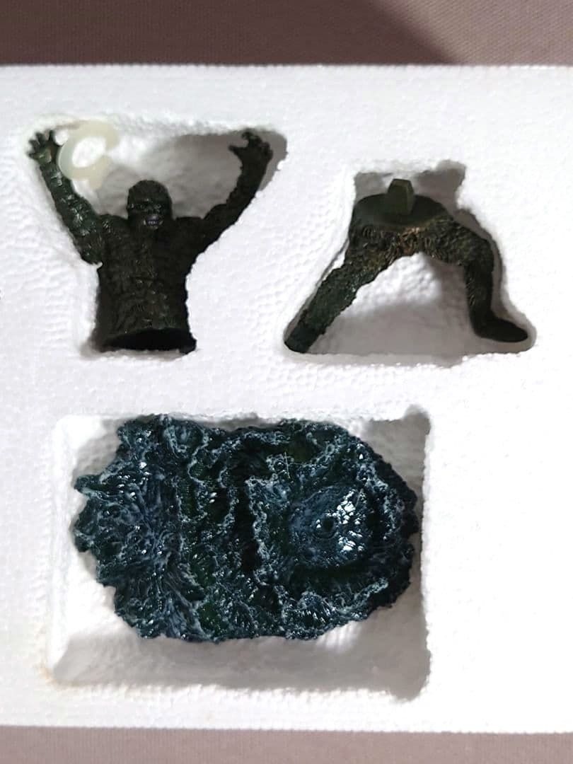 ゴジラ特撮大百科 DELUXE TDX003 ガイラ 対 海魔大ダコ イワクラ