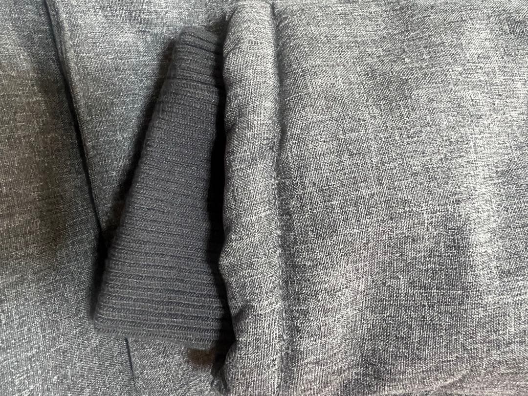 値下げ極美品 グレー中綿ロング丈ジャケット　ファー付き