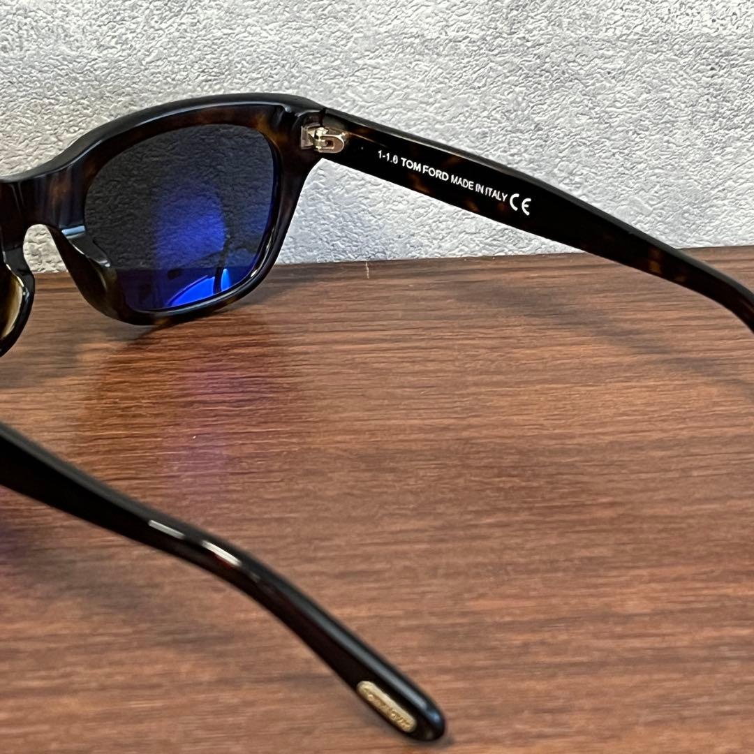TOM FORD ブラウンサングラス ケース付き
