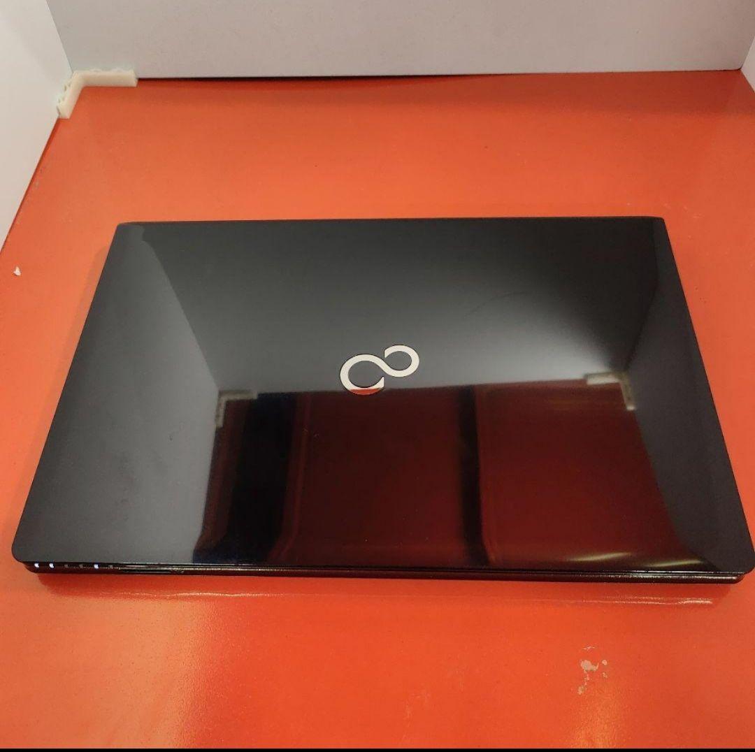 富士通 爆速SSD Windows11 ノートパソコン A4第9世代 極美品