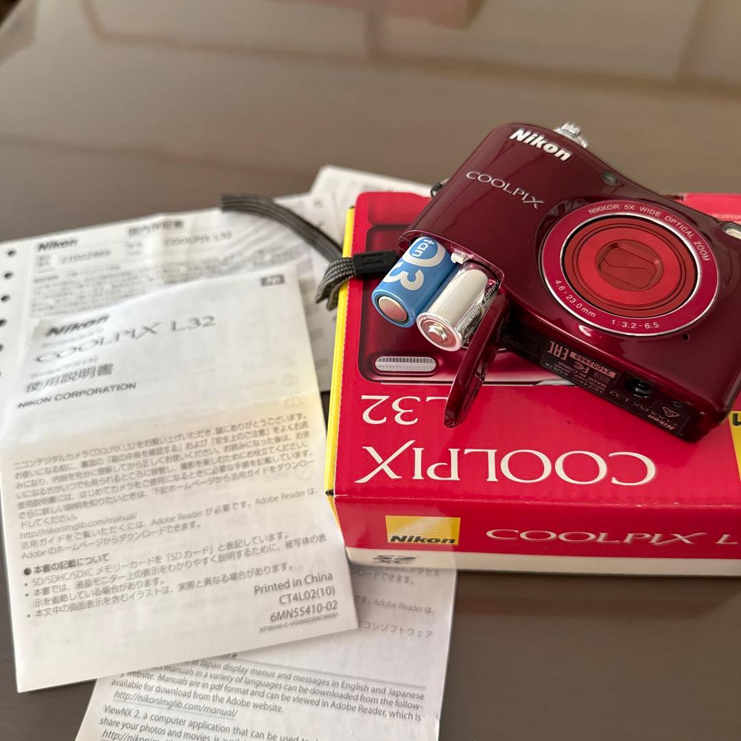 ハナ　Nikon COOLPIX L32 デジカメ