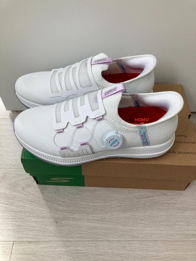 スケッチャーズ 新品　未使用　美品　２６cm　GO GOLF ELITE