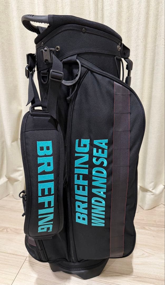 BRIEFING WIND AND SEA キャリーバッグ