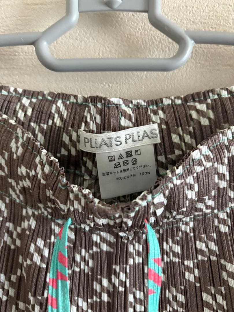 ISSEI MIYAKE PLEATS PLEASE プリント柄パンツ