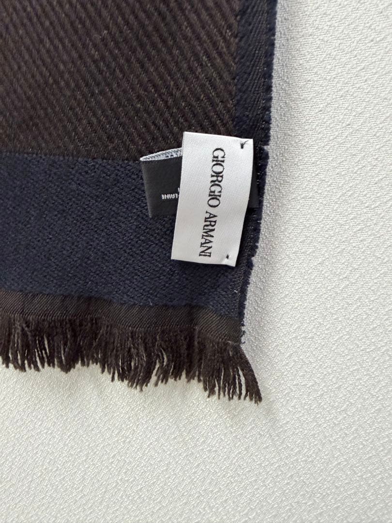 Giorgio Armani 黒 マフラー フリンジ付き