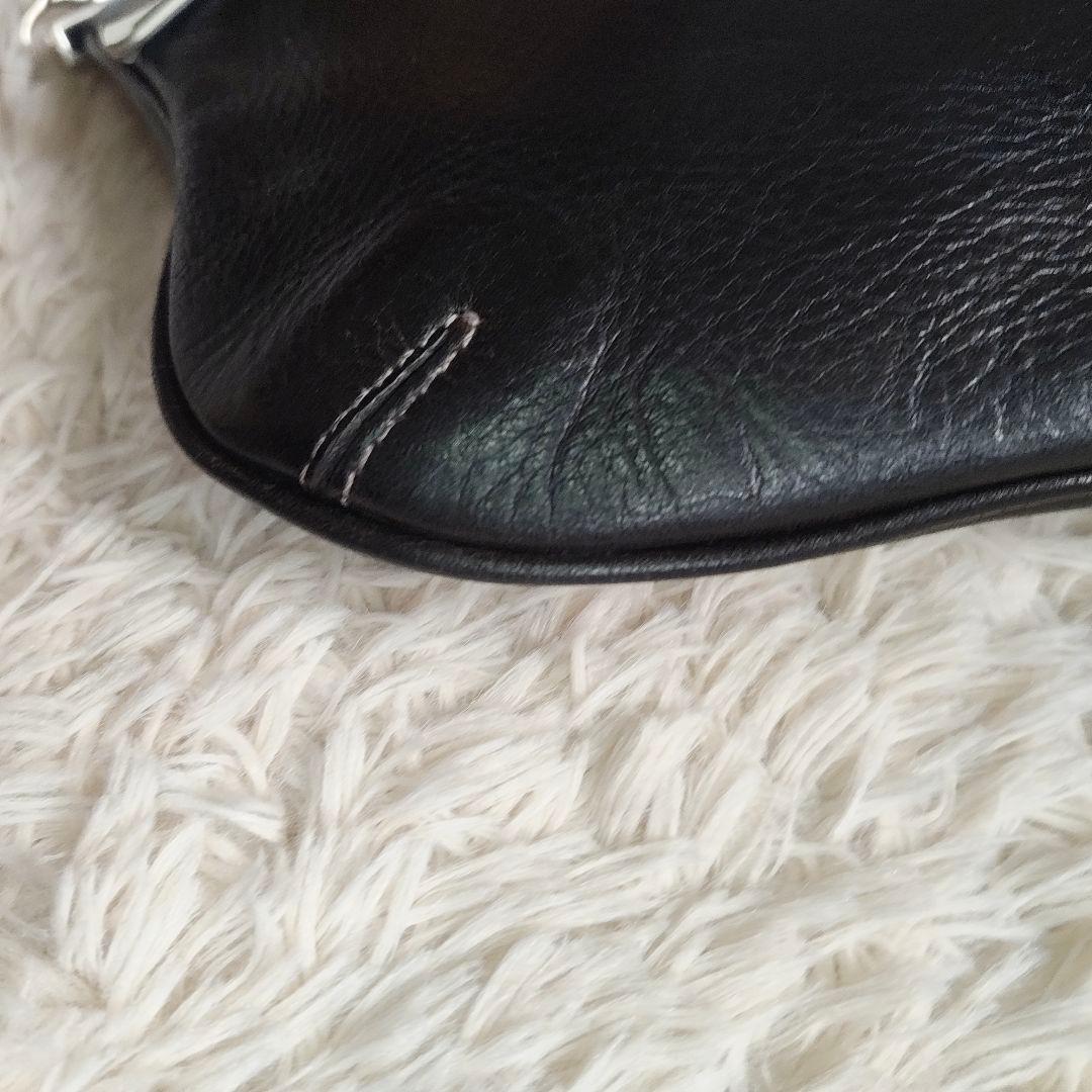 aniary/アニアリ ショルダーバッグ ハーフムーン　肩掛け　ブラック