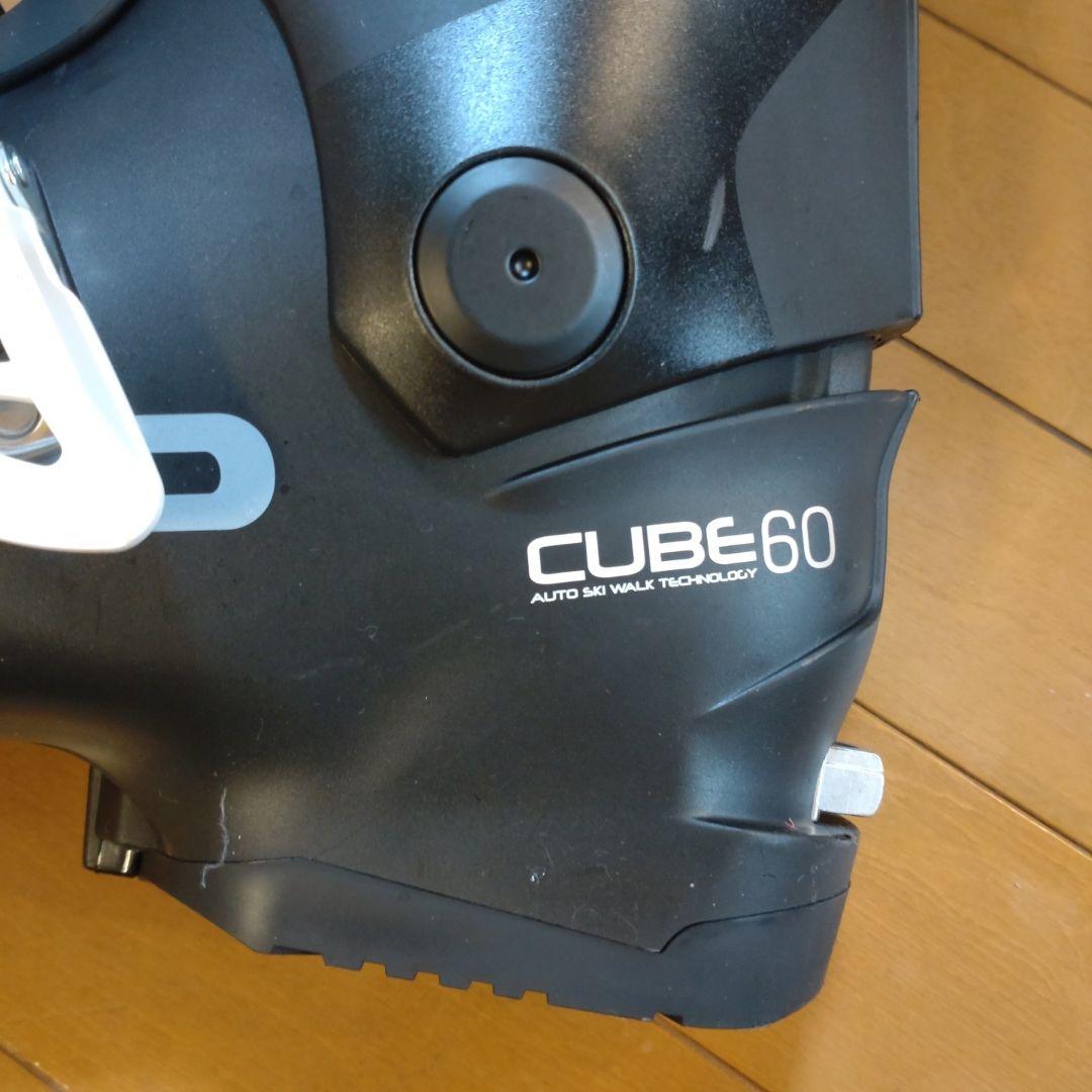 HEAD CUBE 60 女性用スキー用ブーツ　24.5