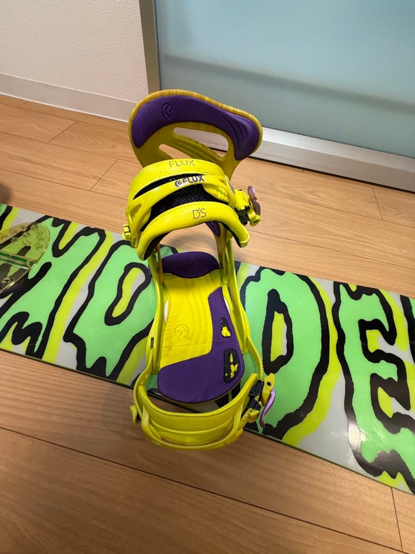 SALOMONサロモン スノーボード 151cm FLUX DSビンディング付き