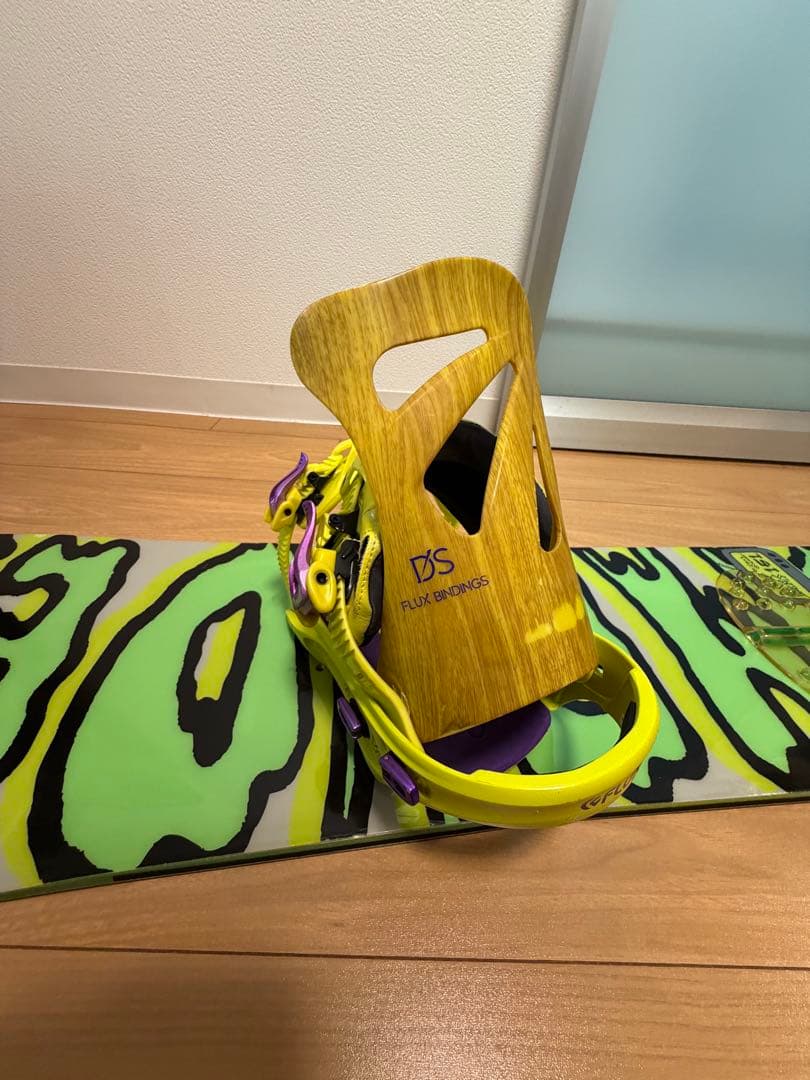 SALOMONサロモン スノーボード 151cm FLUX DSビンディング付き