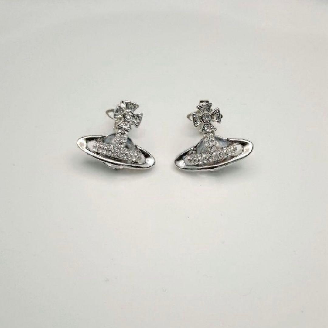 ヴィヴィアンウエストウッド Vivienne Westwood ピアス 両耳 - メルカリ