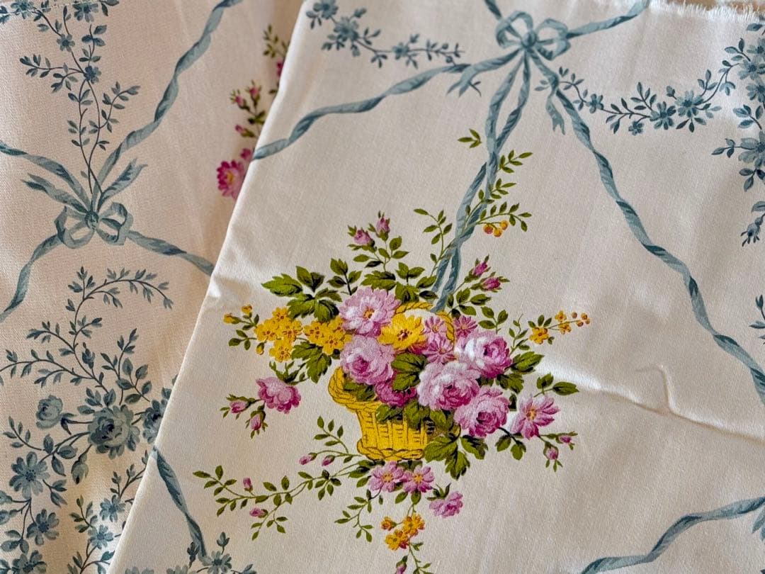 フランス アンティーク ファブリック＊リボンとフラワーバスケット