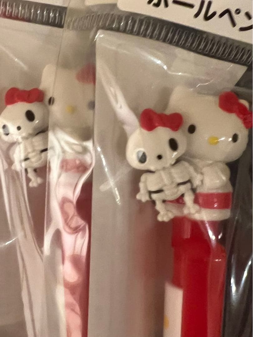 激レア　希少　赤10本セット販売　ハローキティ×柔道整復師　ボールペン