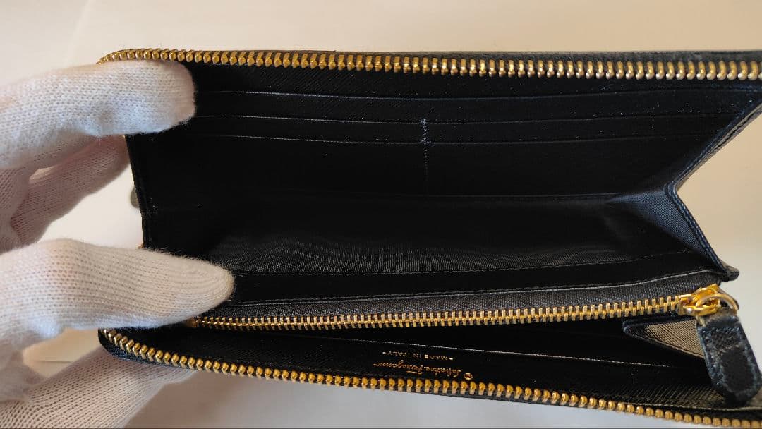 【美品!!】フェラガモ ヴァラリボン 黒ブラック 長財布 L字ファスナー