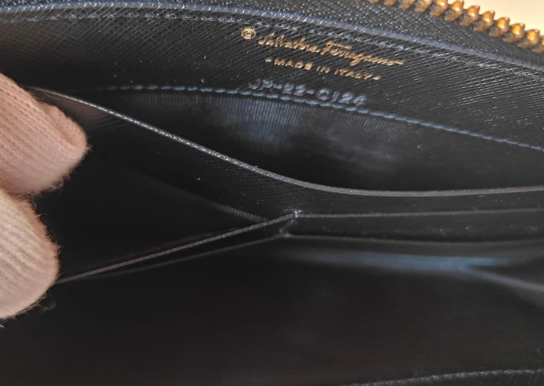 【美品!!】フェラガモ ヴァラリボン 黒ブラック 長財布 L字ファスナー