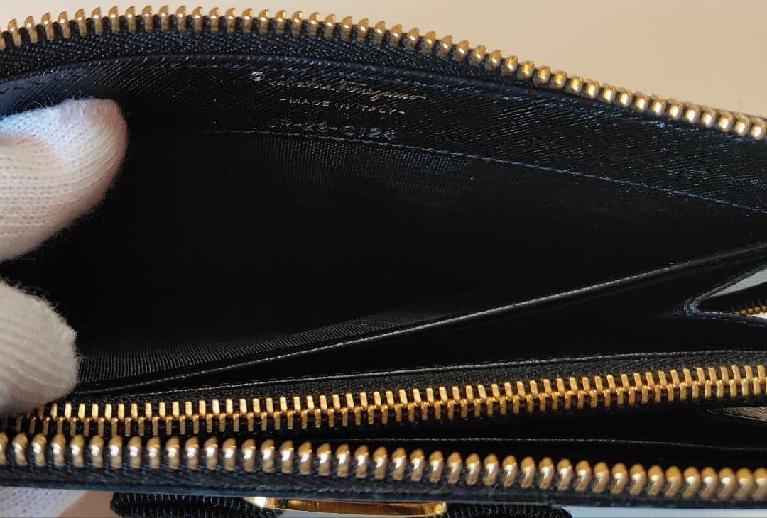 【美品!!】フェラガモ ヴァラリボン 黒ブラック 長財布 L字ファスナー