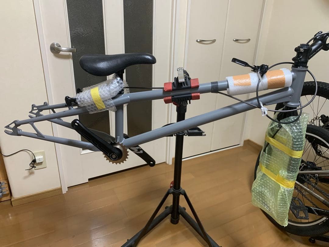 ツバグラ　trmozu 24インチ グレー再塗装