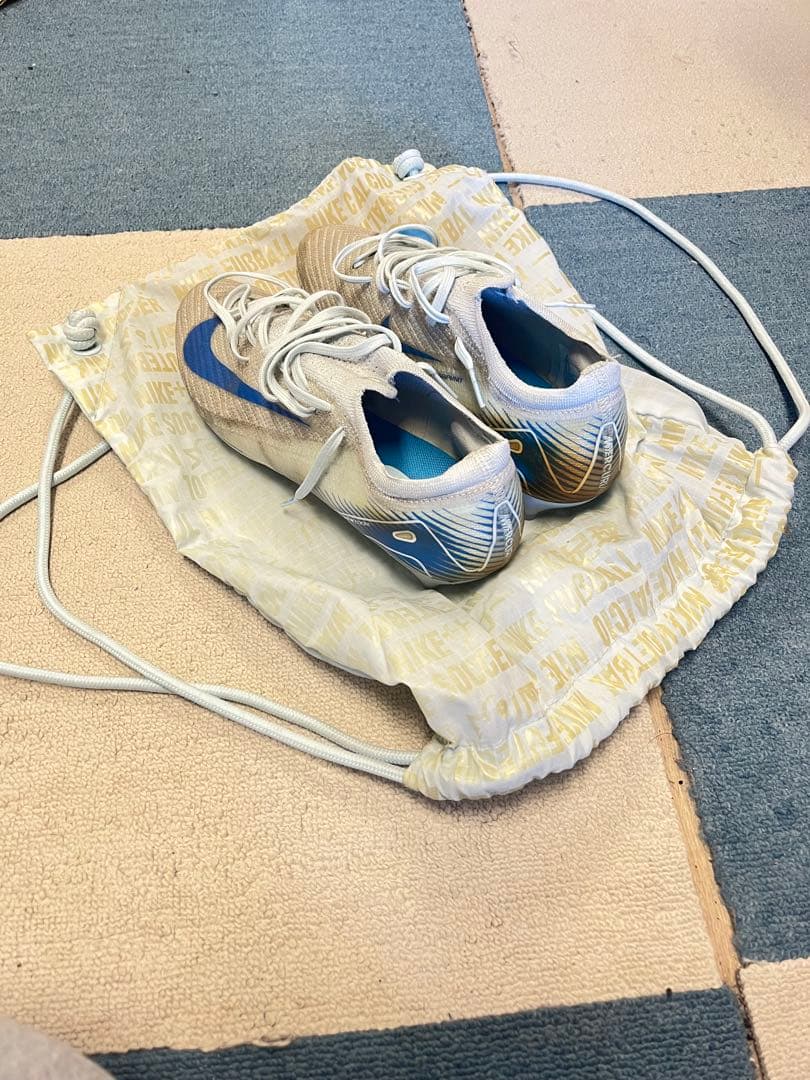 Nike スパイク マーキュリアルヴェイパー16 AG Proホワイト/ブルー