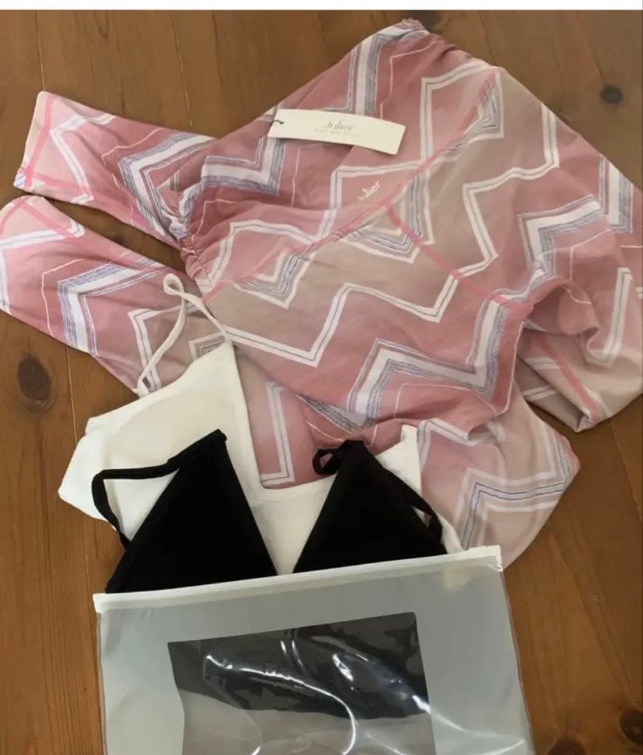 ✨新品【julieジュリエ ヨガ&リラックスレギンスピンク】大人気完売!!