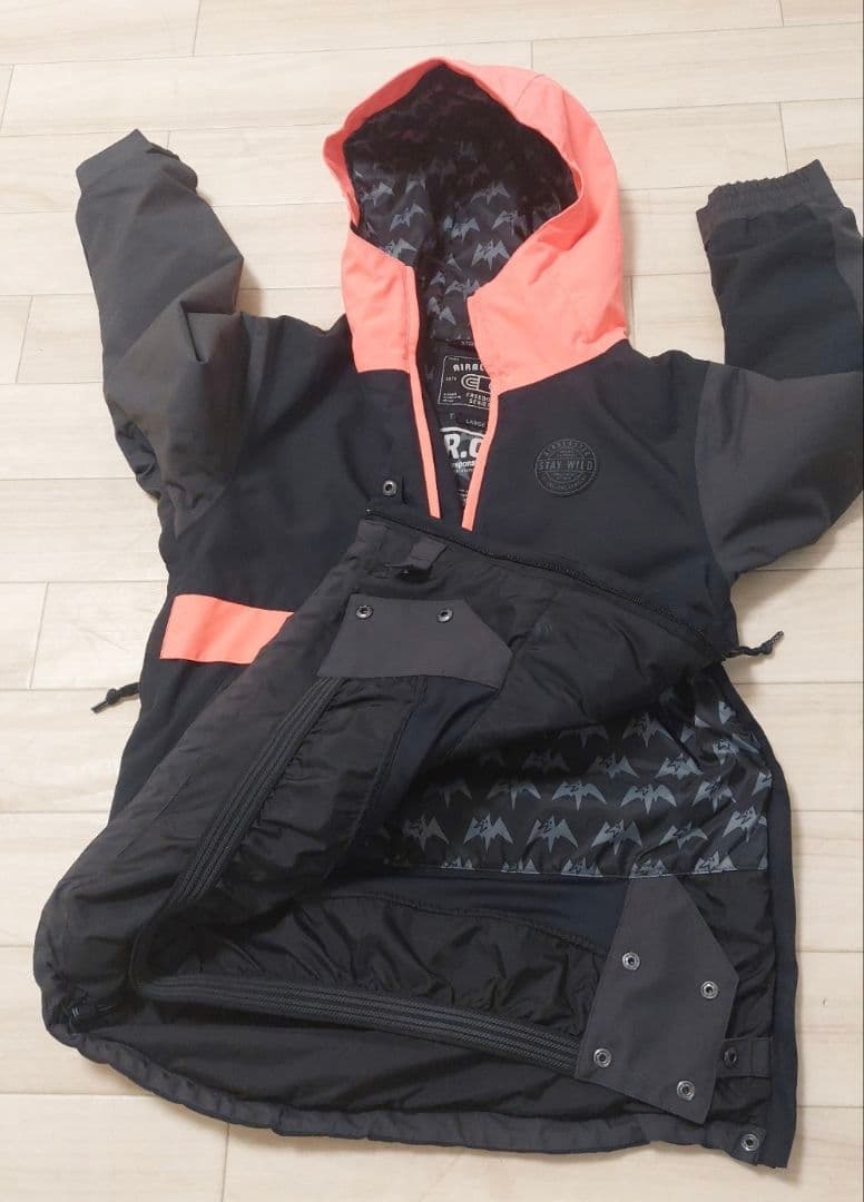 AIRBLASTER キッズ スノーボードウェア上下セット Lサイズの通販はau