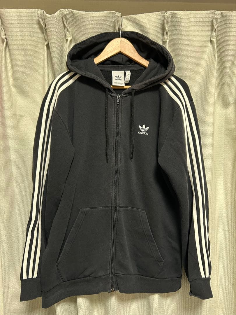 adidas 黒 ジャージ上下セット　セットアップ XLサイズ