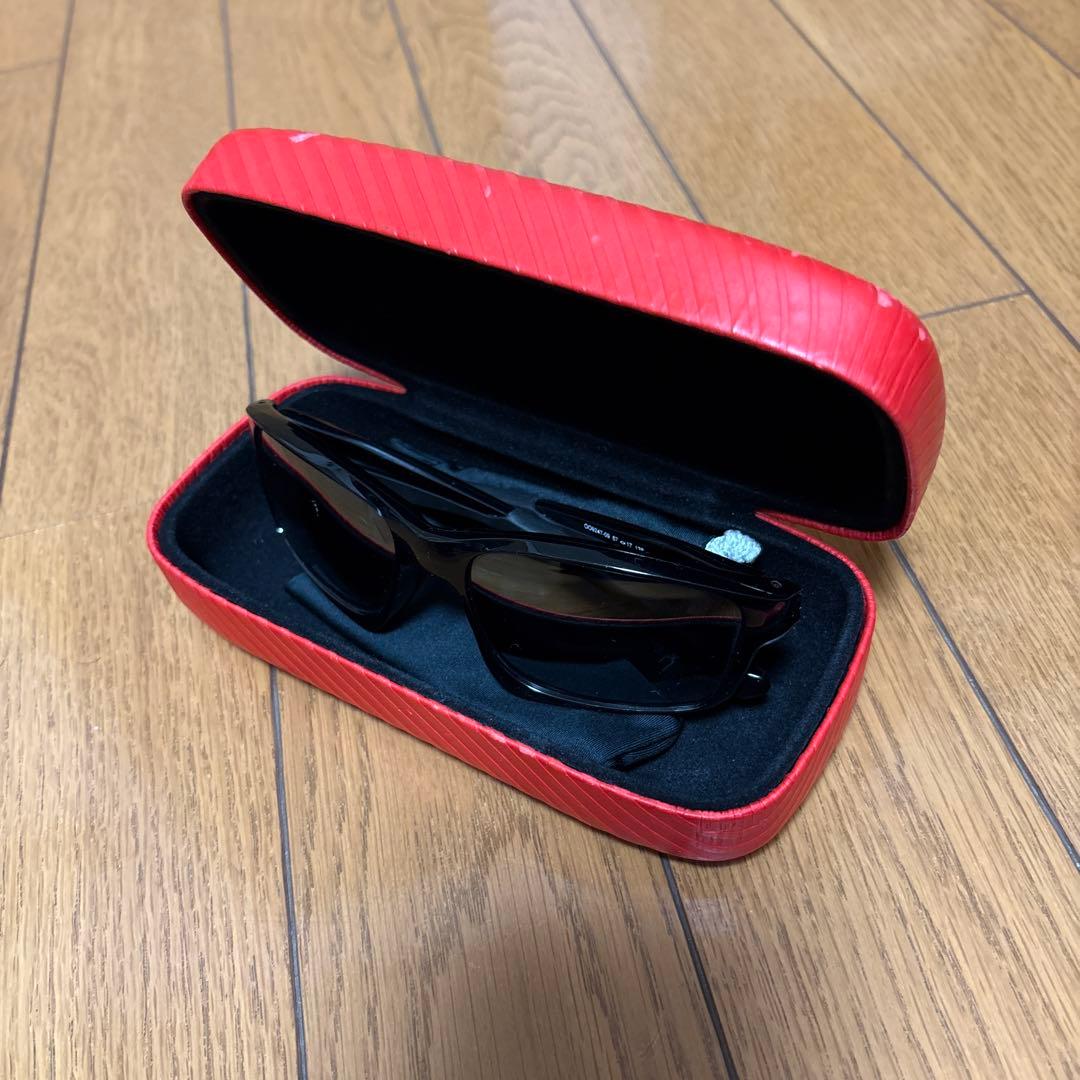 OAKLEY OO9247-09 偏光サングラス ブラック ケース付 美品 - 小物新 モデル