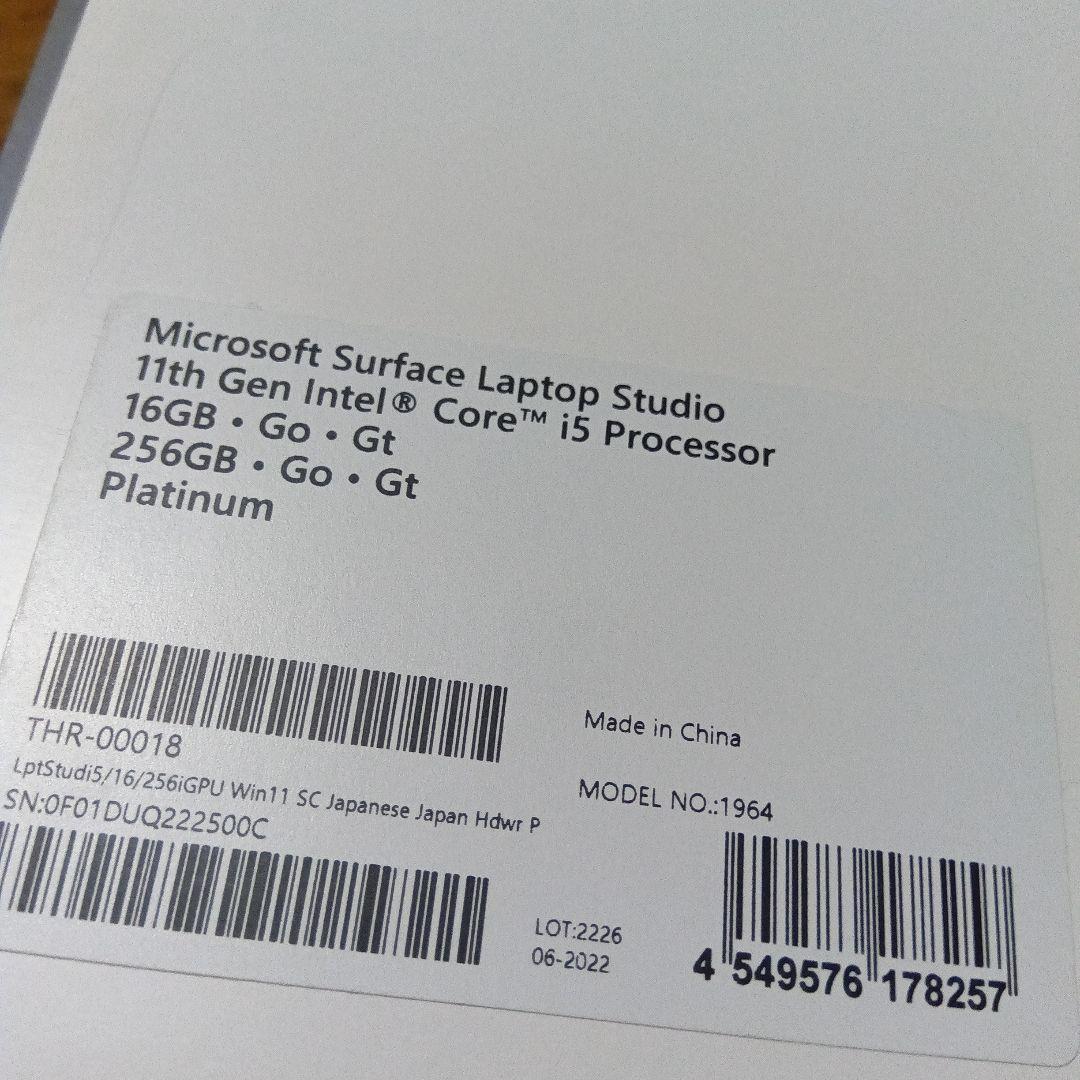 Microsoft　Surface Laptop Studio