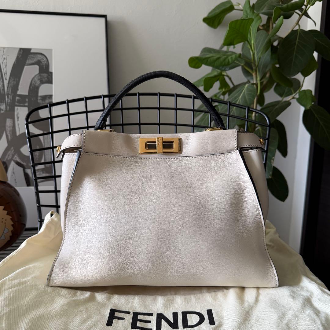 FENDI ピーカブー レギュラー モンスター パイソン アイボリー ショルダー
