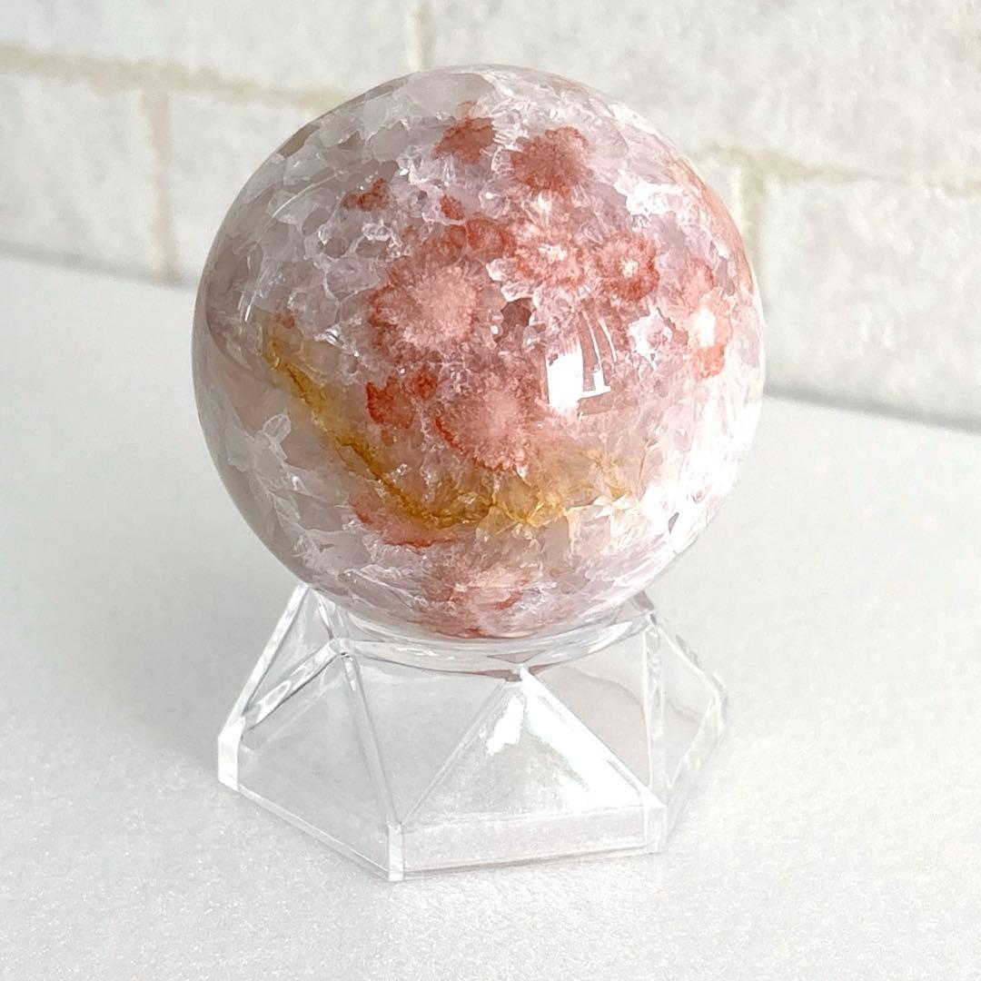 高品質 ジオード桜瑪瑙 スフィア 59mm 天然水晶結晶ザクザク 置物 275g