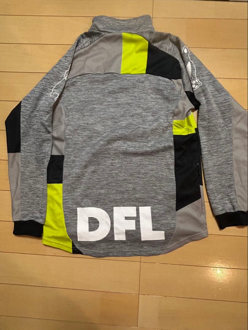 横浜FC 支給品　トレーニングウェア上下セット