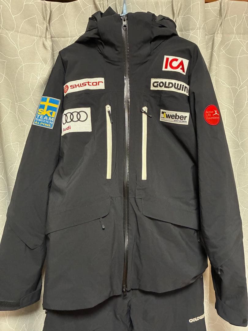 レア【GOLDWIN】M スキー、スノボ スウェーデン ウェア セット AUDI