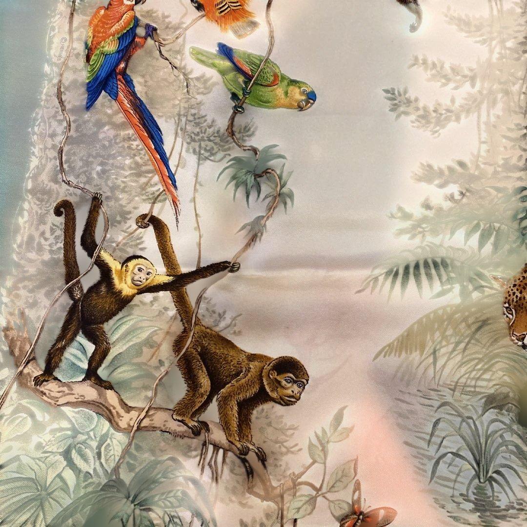 HERMÈS 鳥デザイン シルクスカーフ