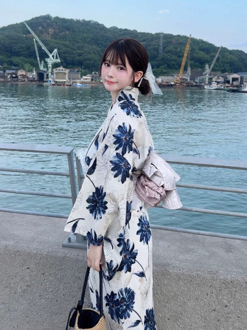 ガーベラ浴衣セット 浴衣 帯 2点セット - メルカリ