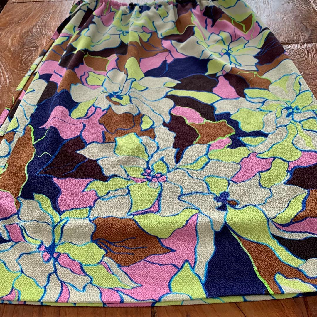 ★☆ 美品 DRIES VAN NOTEN フラワープリント膝丈スカート ☆★