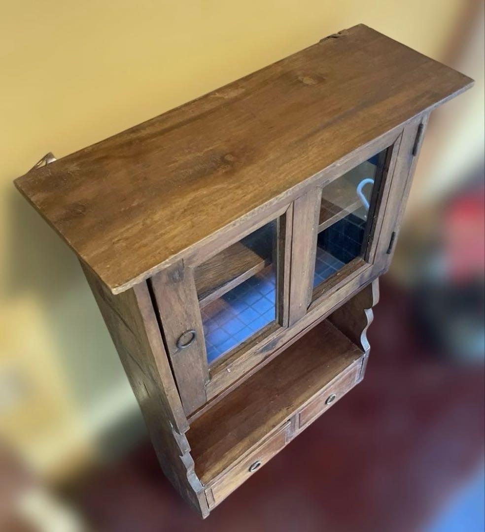 壁掛け　ミニキャビネット　飾り棚 木製 ショーケース　アンティーク　ビンテージ