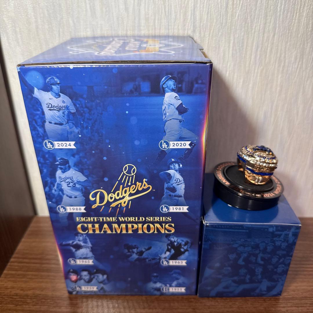 ミゲルロハスドジャース 2024 チャンピオンリング トロフィー球場限定配布
